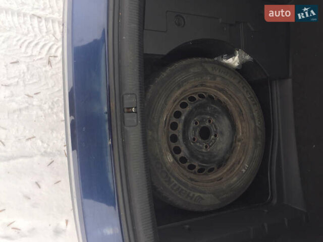 Синий Фольксваген Пассат, объемом двигателя 1.4 л и пробегом 175 тыс. км за 5800 $, фото 24 на Automoto.ua