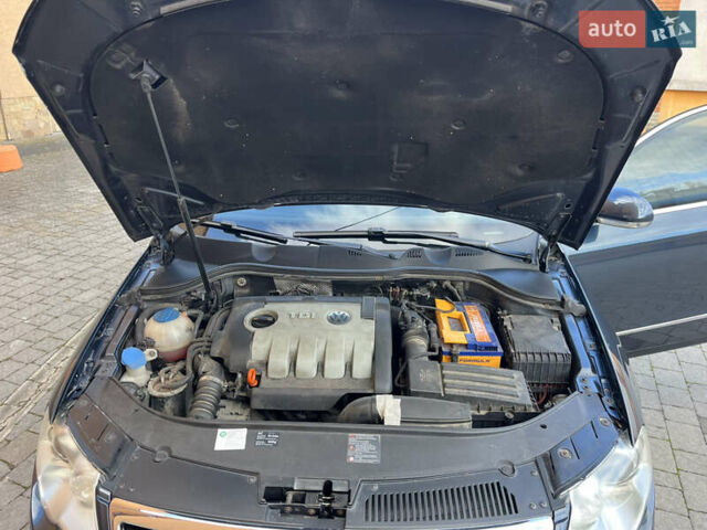 Синій Фольксваген Пассат, об'ємом двигуна 1.9 л та пробігом 270 тис. км за 6850 $, фото 23 на Automoto.ua