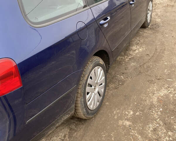 Синий Фольксваген Пассат, объемом двигателя 1.4 л и пробегом 200 тыс. км за 6500 $, фото 6 на Automoto.ua