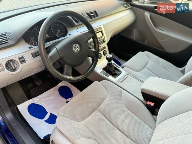 Синий Фольксваген Пассат, объемом двигателя 1.4 л и пробегом 348 тыс. км за 6800 $, фото 13 на Automoto.ua