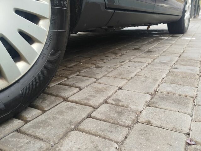 Синій Фольксваген Пассат, об'ємом двигуна 1.9 л та пробігом 340 тис. км за 2700 $, фото 4 на Automoto.ua