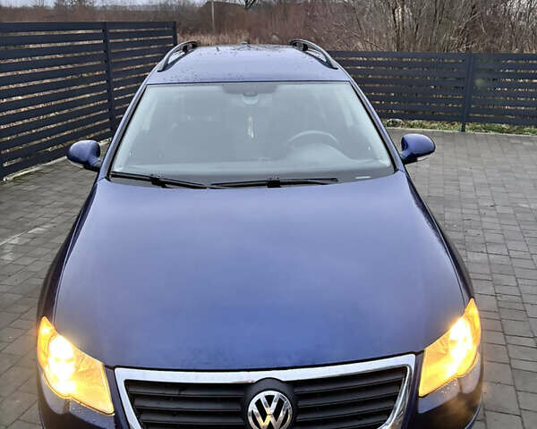 Синій Фольксваген Пассат, об'ємом двигуна 1.97 л та пробігом 306 тис. км за 5000 $, фото 3 на Automoto.ua