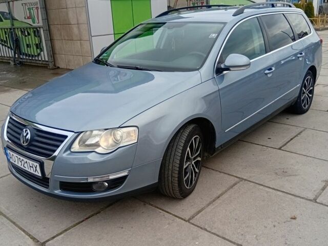 Синий Фольксваген Пассат, объемом двигателя 2 л и пробегом 325 тыс. км за 6200 $, фото 1 на Automoto.ua