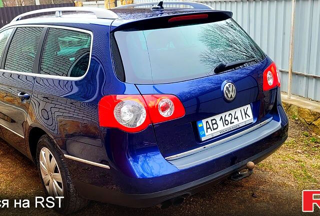 Синий Фольксваген Пассат, объемом двигателя 2 л и пробегом 270 тыс. км за 5500 $, фото 9 на Automoto.ua