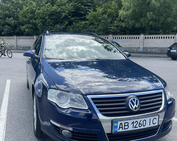 Синий Фольксваген Пассат, объемом двигателя 1.97 л и пробегом 197 тыс. км за 7750 $, фото 2 на Automoto.ua