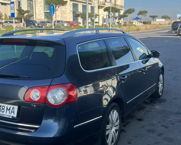 Синий Фольксваген Пассат, объемом двигателя 1.8 л и пробегом 236 тыс. км за 6400 $, фото 7 на Automoto.ua