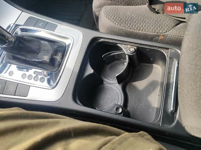 Синий Фольксваген Пассат, объемом двигателя 2 л и пробегом 217 тыс. км за 7100 $, фото 18 на Automoto.ua