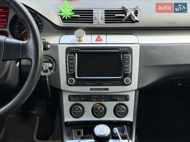 Фольксваген Пассат 2008 в Львове на Automoto.ua Синий Фольксваген Пассат, объемом двигателя 1.9 л и пробегом 310 тыс. км за 5500 $, фото 21 на Automoto.ua