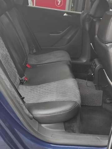 Синий Фольксваген Пассат, объемом двигателя 1.4 л и пробегом 173 тыс. км за 5800 $, фото 10 на Automoto.ua