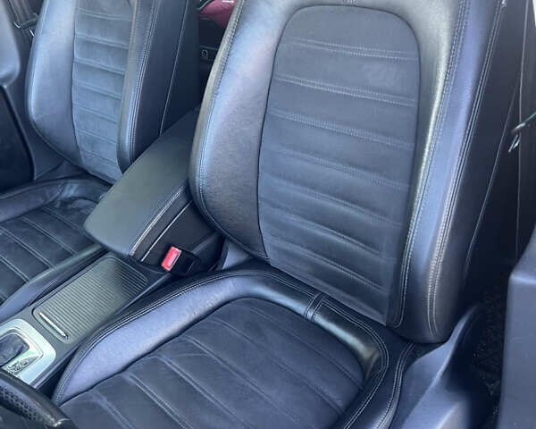 Синий Фольксваген Пассат, объемом двигателя 1.8 л и пробегом 236 тыс. км за 6400 $, фото 21 на Automoto.ua