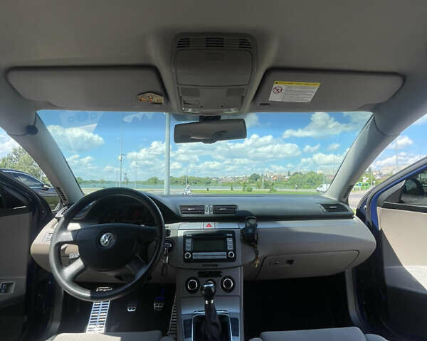 Синий Фольксваген Пассат, объемом двигателя 1.97 л и пробегом 197 тыс. км за 7750 $, фото 24 на Automoto.ua