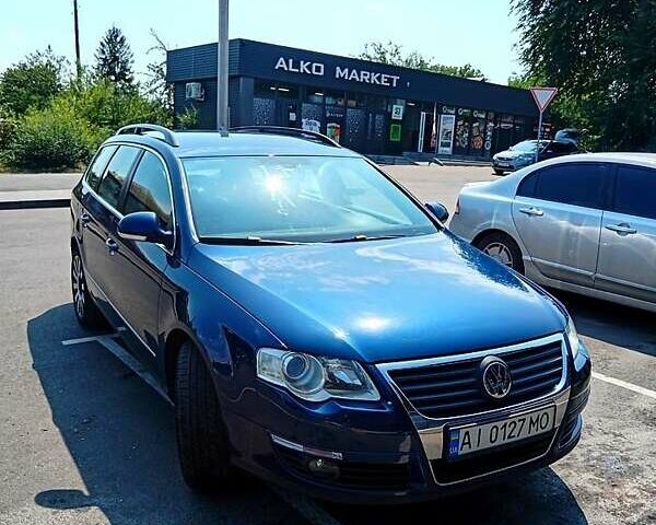 Синий Фольксваген Пассат, объемом двигателя 1.8 л и пробегом 236 тыс. км за 7000 $, фото 1 на Automoto.ua