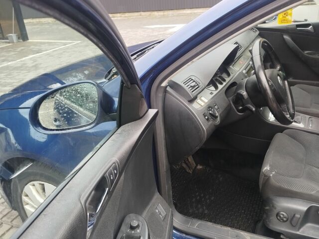 Синій Фольксваген Пассат, об'ємом двигуна 1.9 л та пробігом 340 тис. км за 2700 $, фото 14 на Automoto.ua