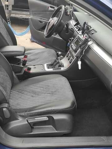 Синий Фольксваген Пассат, объемом двигателя 1.4 л и пробегом 173 тыс. км за 5800 $, фото 3 на Automoto.ua