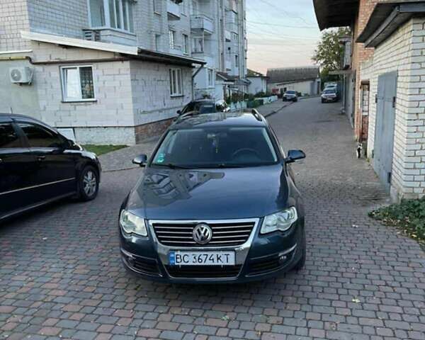Синий Фольксваген Пассат, объемом двигателя 1.97 л и пробегом 278 тыс. км за 6600 $, фото 6 на Automoto.ua