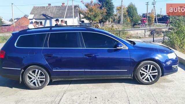 Синий Фольксваген Пассат, объемом двигателя 1.4 л и пробегом 173 тыс. км за 5800 $, фото 13 на Automoto.ua