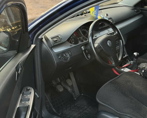 Синій Фольксваген Пассат, об'ємом двигуна 1.8 л та пробігом 220 тис. км за 7100 $, фото 1 на Automoto.ua
