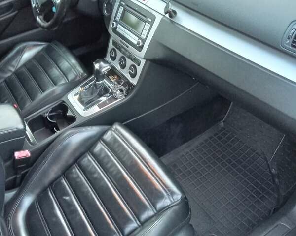 Синий Фольксваген Пассат, объемом двигателя 1.97 л и пробегом 320 тыс. км за 7300 $, фото 21 на Automoto.ua