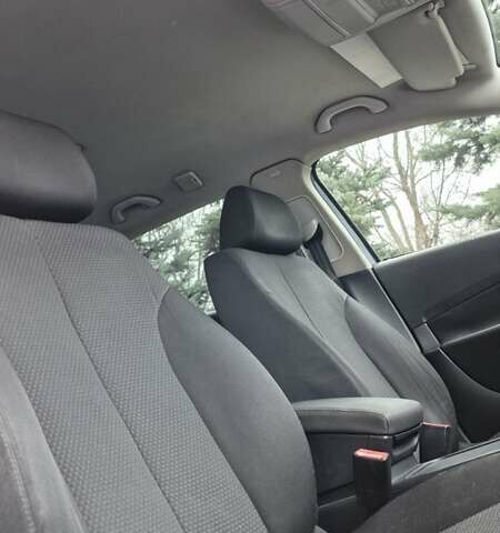 Синий Фольксваген Пассат, объемом двигателя 1.8 л и пробегом 238 тыс. км за 4950 $, фото 14 на Automoto.ua