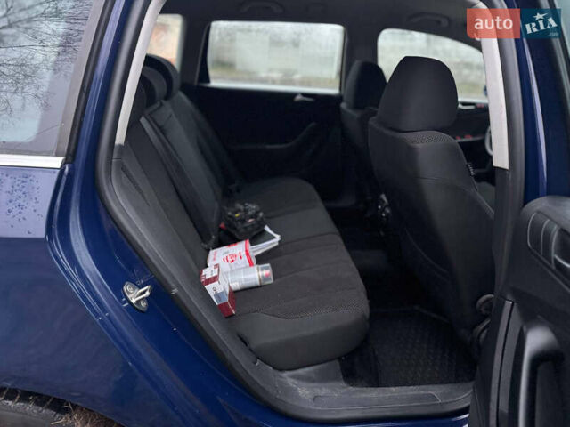 Синий Фольксваген Пассат, объемом двигателя 1.98 л и пробегом 277 тыс. км за 3333 $, фото 16 на Automoto.ua