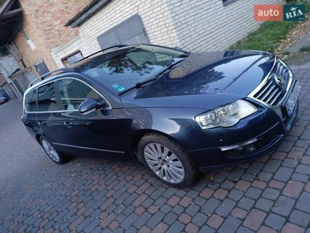 Синий Фольксваген Пассат, объемом двигателя 1.97 л и пробегом 278 тыс. км за 6600 $, фото 7 на Automoto.ua