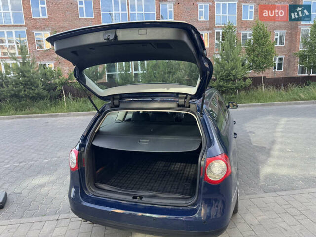 Синій Фольксваген Пассат, об'ємом двигуна 1.9 л та пробігом 249 тис. км за 5400 $, фото 15 на Automoto.ua