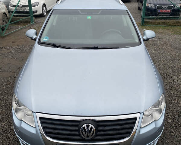 Синий Фольксваген Пассат, объемом двигателя 1.39 л и пробегом 279 тыс. км за 7700 $, фото 2 на Automoto.ua