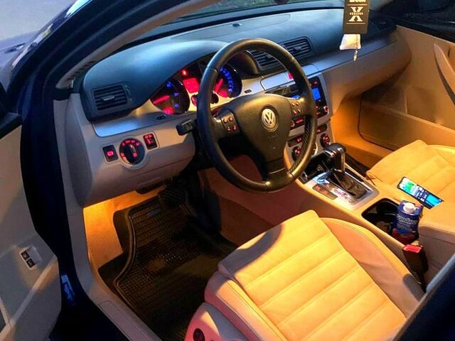 Синій Фольксваген Пассат, об'ємом двигуна 2 л та пробігом 330 тис. км за 5200 $, фото 7 на Automoto.ua