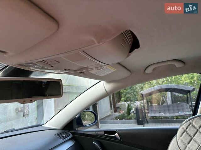 Синий Фольксваген Пассат, объемом двигателя 1.97 л и пробегом 317 тыс. км за 6300 $, фото 11 на Automoto.ua