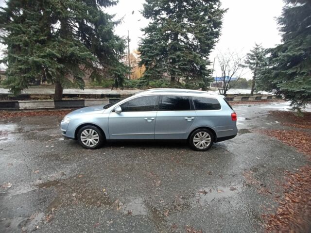 Синий Фольксваген Пассат, объемом двигателя 2 л и пробегом 300 тыс. км за 2450 $, фото 6 на Automoto.ua