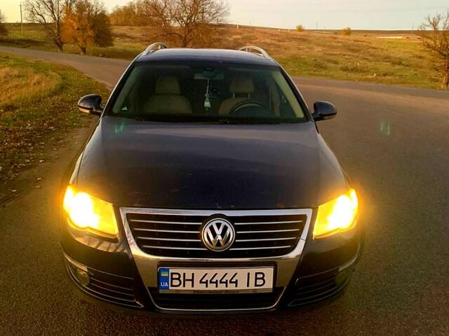 Синій Фольксваген Пассат, об'ємом двигуна 2 л та пробігом 330 тис. км за 5200 $, фото 2 на Automoto.ua