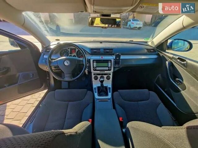 Синий Фольксваген Пассат, объемом двигателя 1.4 л и пробегом 173 тыс. км за 5800 $, фото 31 на Automoto.ua