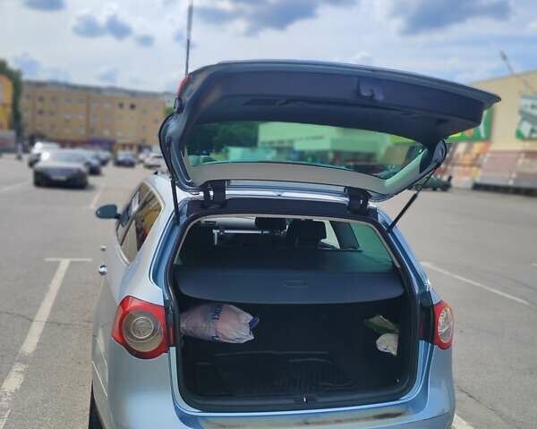 Синий Фольксваген Пассат, объемом двигателя 2 л и пробегом 217 тыс. км за 7100 $, фото 12 на Automoto.ua