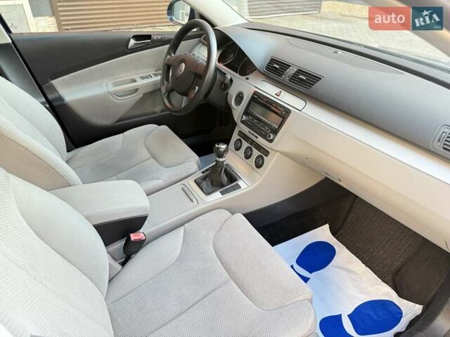 Синий Фольксваген Пассат, объемом двигателя 1.4 л и пробегом 348 тыс. км за 6800 $, фото 8 на Automoto.ua