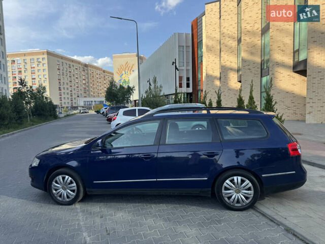 Синій Фольксваген Пассат, об'ємом двигуна 1.9 л та пробігом 249 тис. км за 5400 $, фото 4 на Automoto.ua