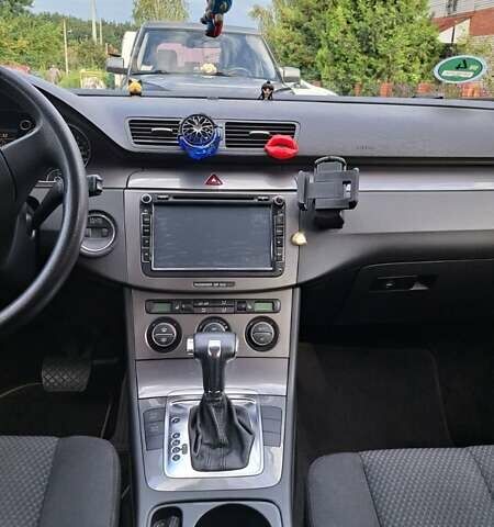 Синий Фольксваген Пассат, объемом двигателя 1.39 л и пробегом 187 тыс. км за 7500 $, фото 15 на Automoto.ua