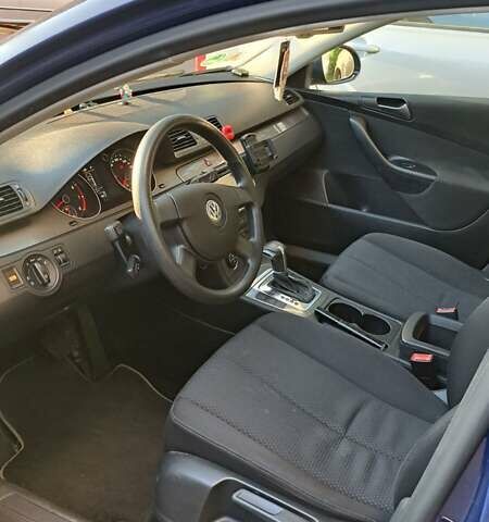 Синий Фольксваген Пассат, объемом двигателя 1.39 л и пробегом 187 тыс. км за 7500 $, фото 5 на Automoto.ua