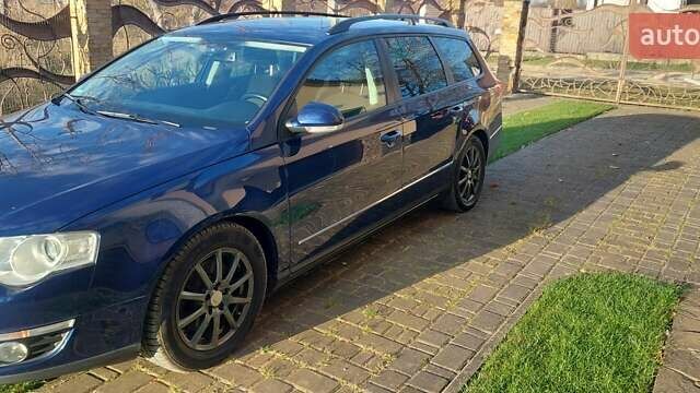 Синий Фольксваген Пассат, объемом двигателя 1.97 л и пробегом 250 тыс. км за 6900 $, фото 13 на Automoto.ua