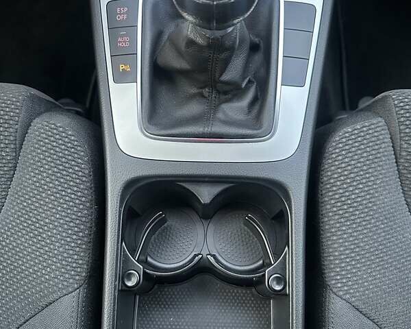 Синий Фольксваген Пассат, объемом двигателя 1.4 л и пробегом 248 тыс. км за 6950 $, фото 23 на Automoto.ua