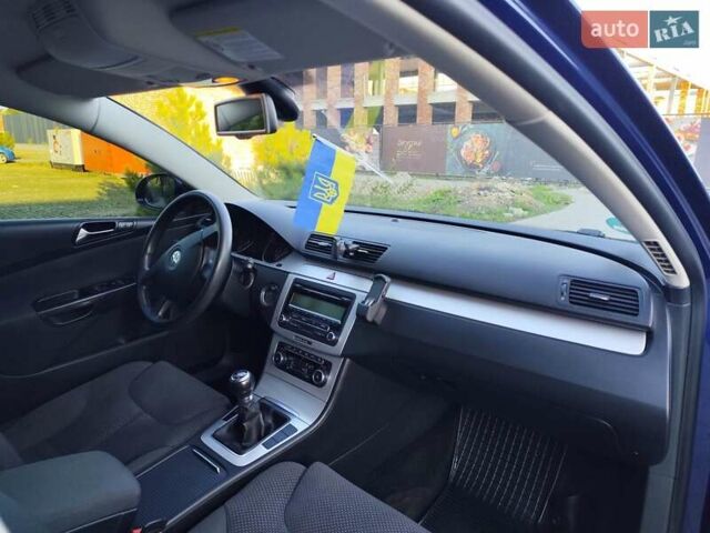 Синий Фольксваген Пассат, объемом двигателя 1.4 л и пробегом 240 тыс. км за 6000 $, фото 38 на Automoto.ua