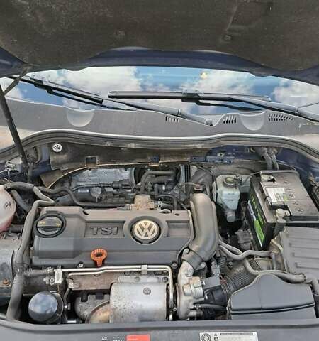 Синий Фольксваген Пассат, объемом двигателя 1.39 л и пробегом 187 тыс. км за 7500 $, фото 19 на Automoto.ua