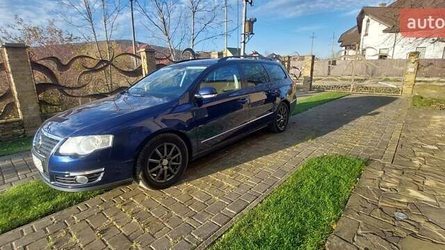 Синий Фольксваген Пассат, объемом двигателя 1.97 л и пробегом 250 тыс. км за 6900 $, фото 1 на Automoto.ua