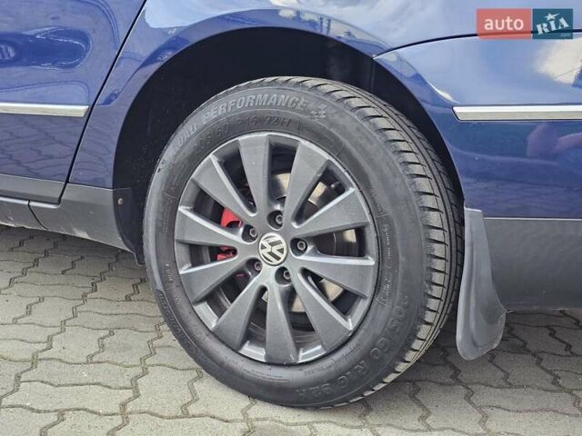 Синій Фольксваген Пассат, об'ємом двигуна 1.97 л та пробігом 320 тис. км за 6999 $, фото 52 на Automoto.ua