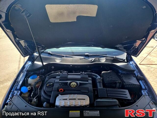 Синий Фольксваген Пассат, объемом двигателя 1.4 л и пробегом 219 тыс. км за 7000 $, фото 2 на Automoto.ua