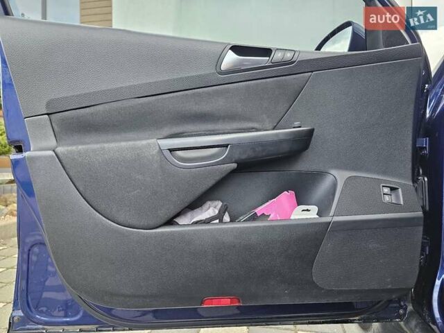 Синій Фольксваген Пассат, об'ємом двигуна 1.97 л та пробігом 320 тис. км за 6999 $, фото 88 на Automoto.ua