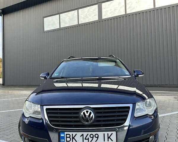 Синій Фольксваген Пассат, об'ємом двигуна 1.6 л та пробігом 271 тис. км за 7600 $, фото 5 на Automoto.ua