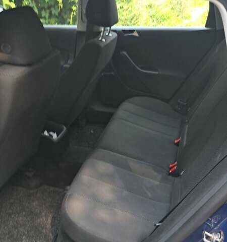 Синий Фольксваген Пассат, объемом двигателя 1.39 л и пробегом 187 тыс. км за 7500 $, фото 11 на Automoto.ua