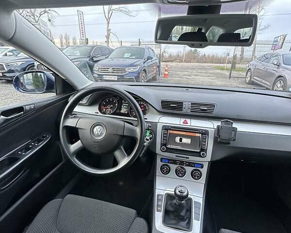 Синий Фольксваген Пассат, объемом двигателя 1.4 л и пробегом 248 тыс. км за 6950 $, фото 22 на Automoto.ua