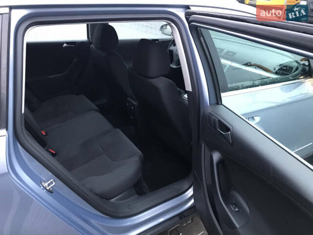 Синій Фольксваген Пассат, об'ємом двигуна 1.8 л та пробігом 167 тис. км за 7500 $, фото 15 на Automoto.ua