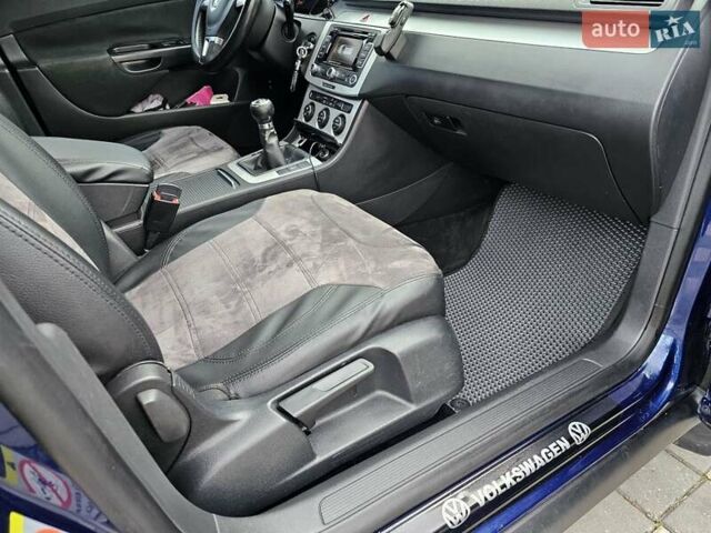 Синій Фольксваген Пассат, об'ємом двигуна 1.97 л та пробігом 320 тис. км за 6999 $, фото 121 на Automoto.ua